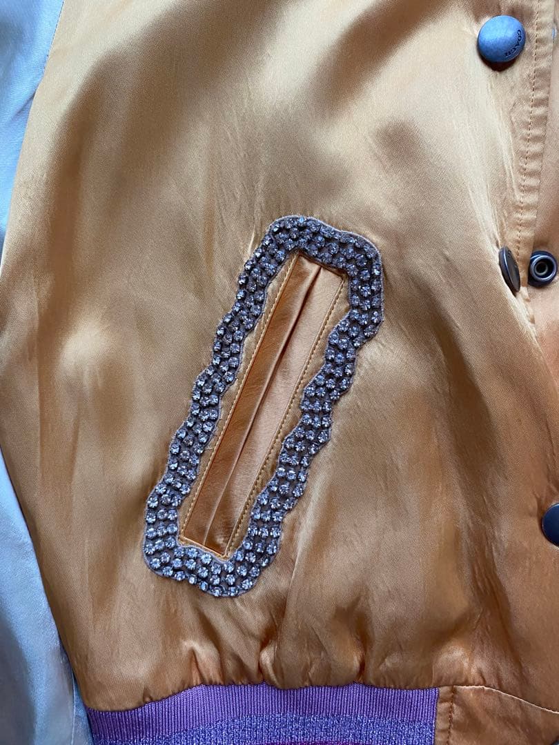 COACH ビジュー装飾 スカジャン M 仲里依紗着用　サテン