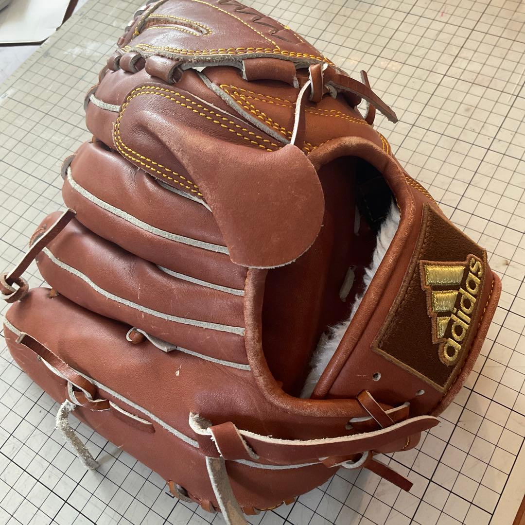 ガ*ン様 アディダス プロフェッショナル　一般軟式 投手用 グローブ　右投げ　則
