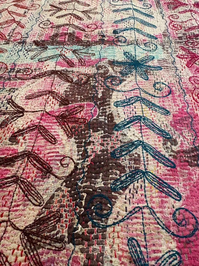 スザニ刺繍　ヴィンテージカンタキルト　セール中　インド　手仕事