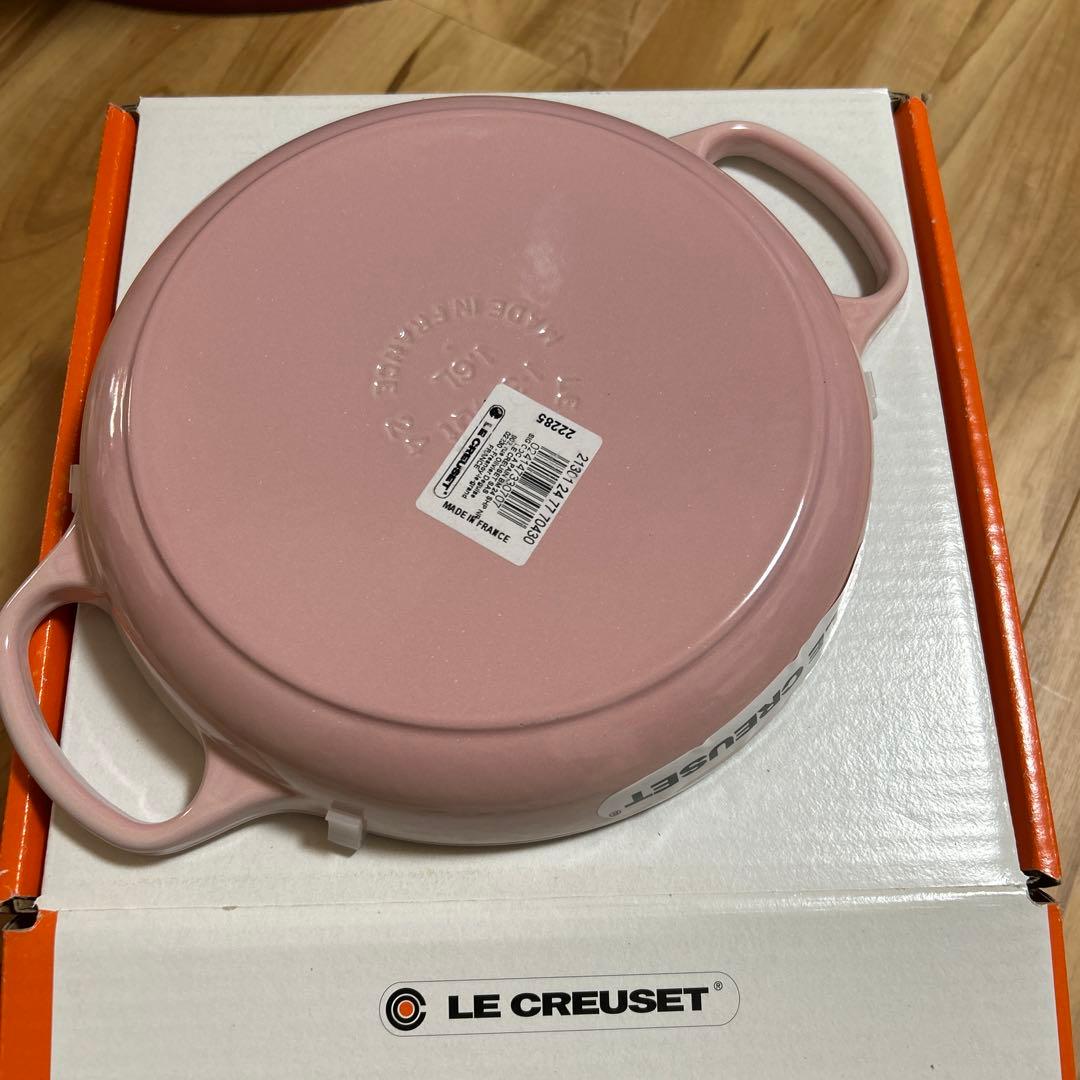 新品未使用・ルクルーゼ・シグニチャー・ブレッドオーブン・24㌢・シェルピンク