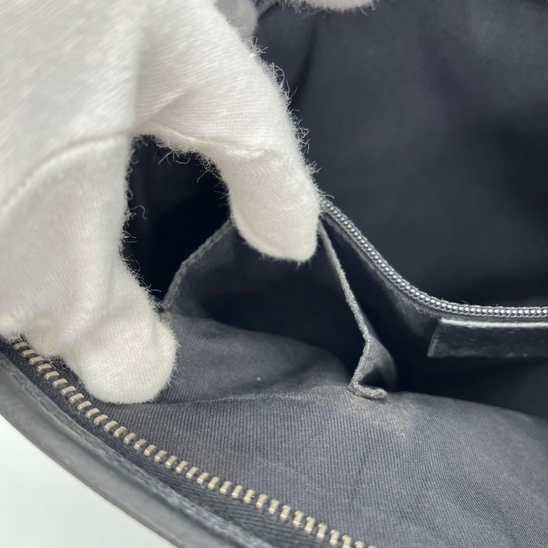 GUCCI ショルダーバッグ サコッシュ GGキャンバス アビーライン ブラック