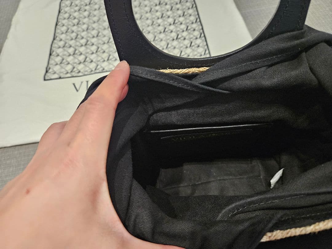 ヴィオラドーロ 　ショルダーバッグ　グレディブリリアン