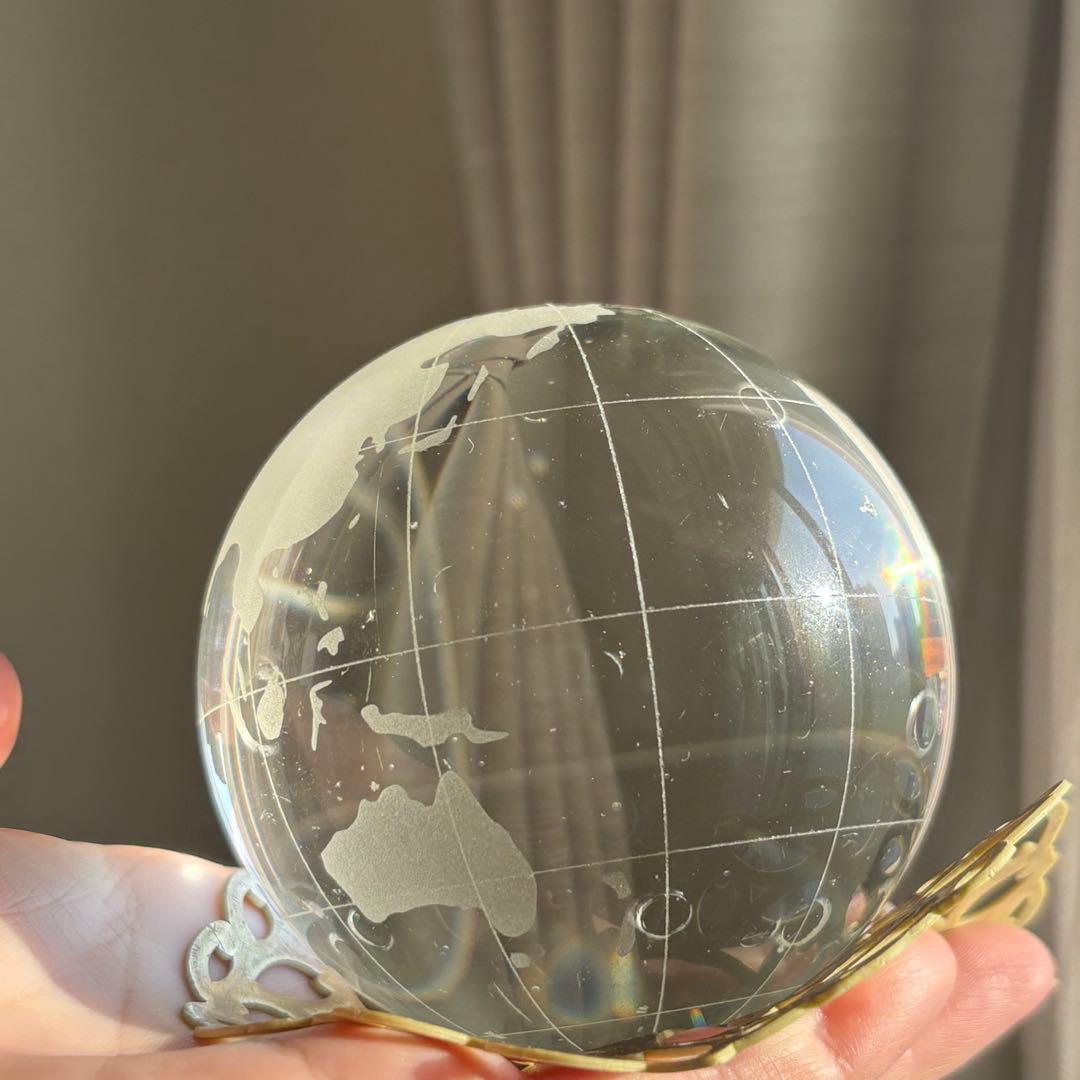 天然水晶 ブラジル産クォーツの地球儀 直径約8センチ