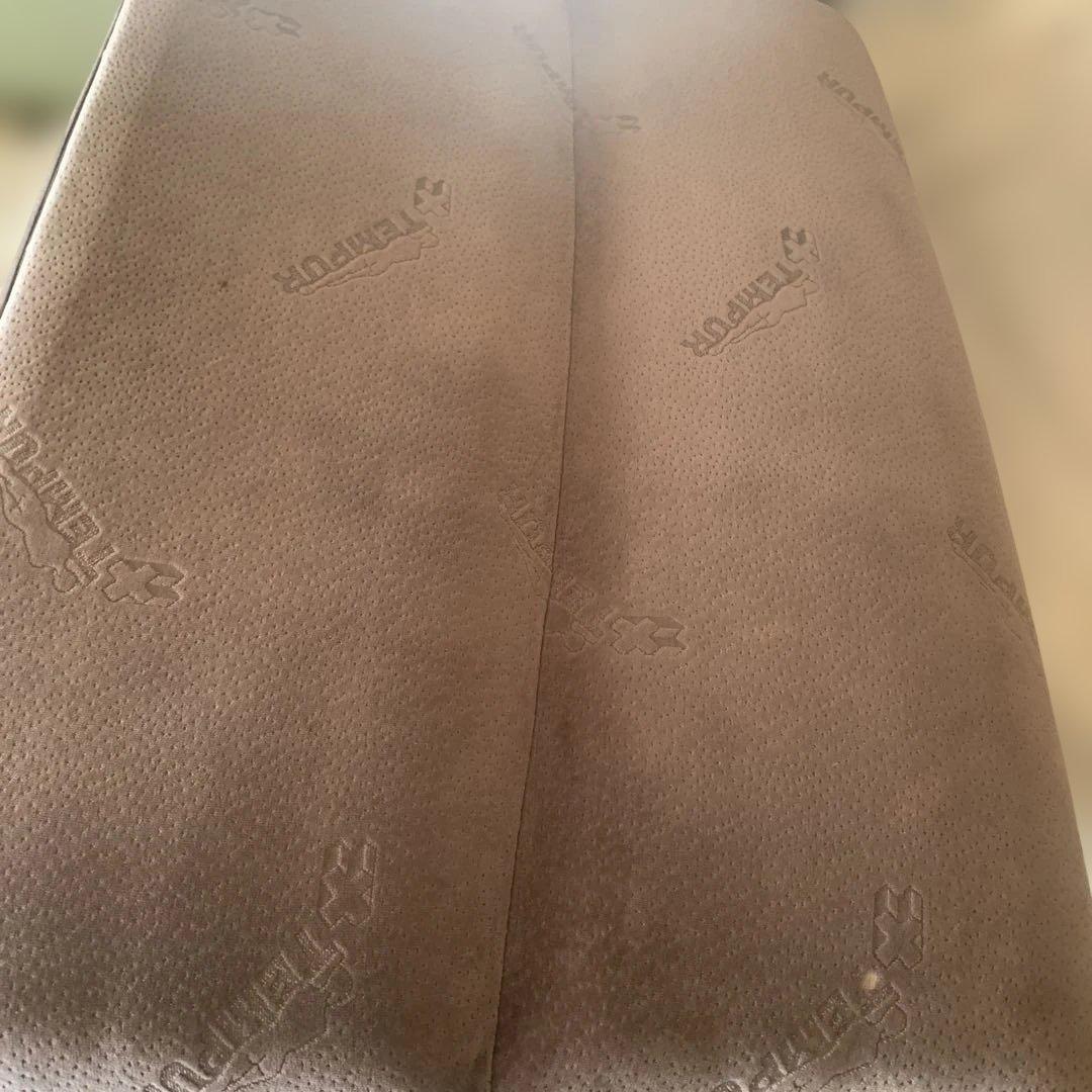 テンピュールマットレスとシーツ付き