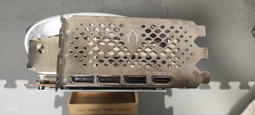 グラフィックボード・グラボ・ビデオカード ZOTAC GeForce RTX 4090 Super Trinity OC