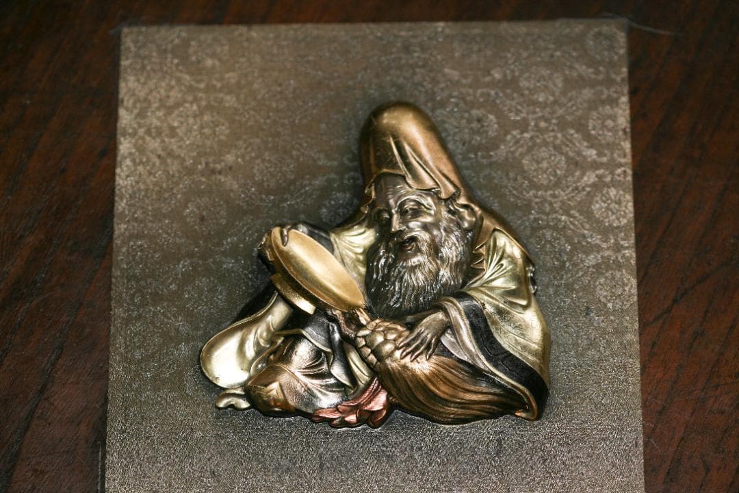 [夢工房】高岡雕刻家內島一平(青保)製金銀象鑲六福神金工壁掛???