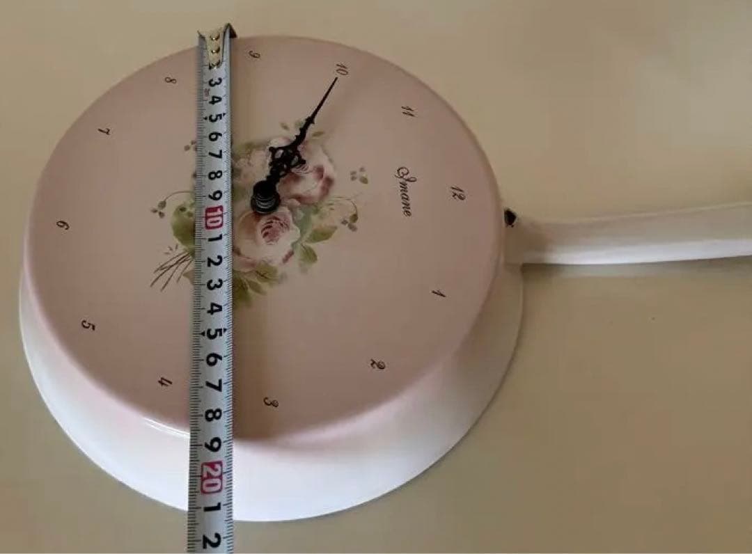 イマンオデットフライパン時計