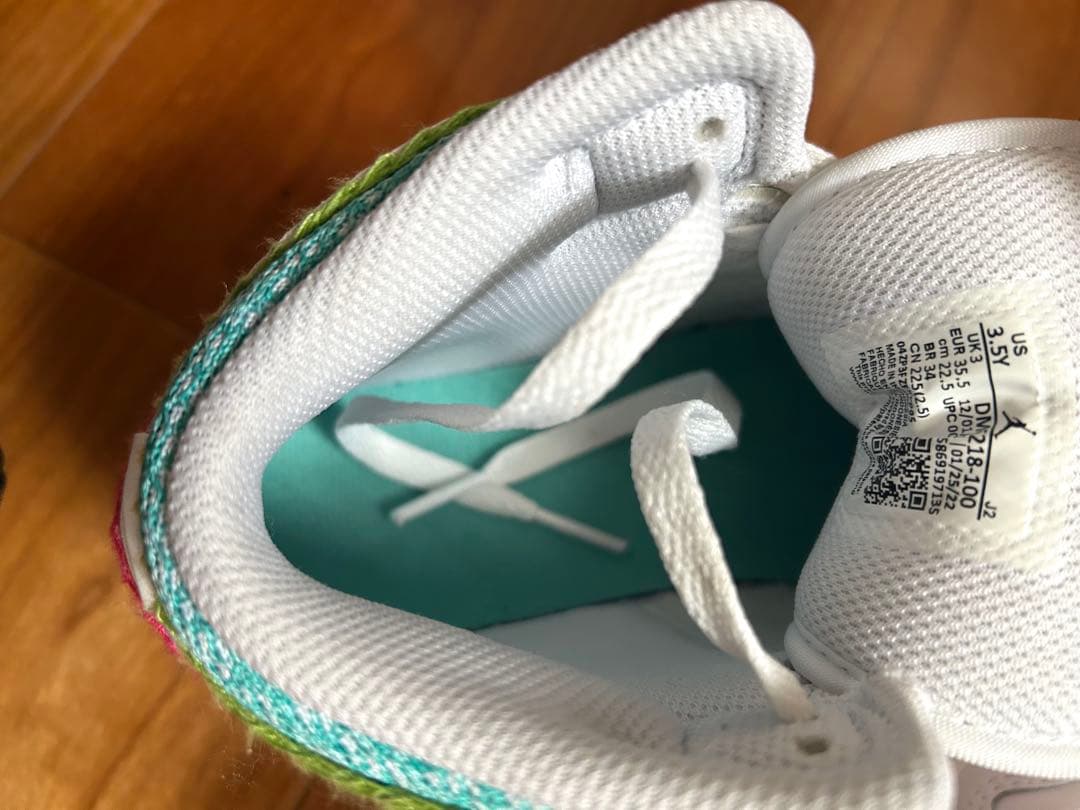 NIKE Air Jordan 1 Mid ホワイト/ターコイズ / オレンジ