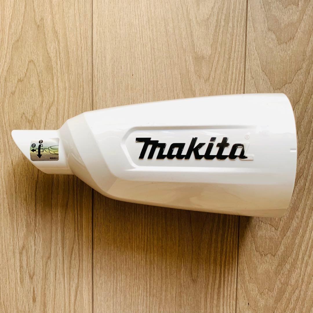 マキタ　充電式クリーナー　紙パックレス式 /コードレス　バッテリー及び充電器付き