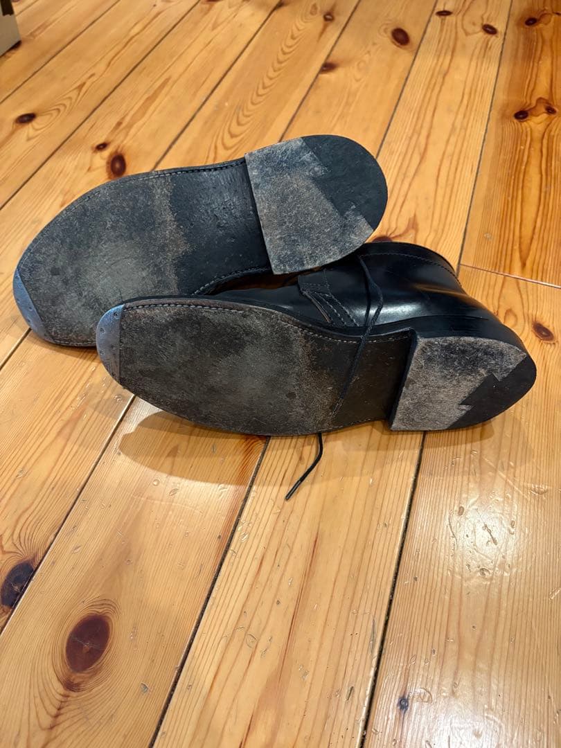 オールデン チャッカーブーツ(シューズツリー付き)