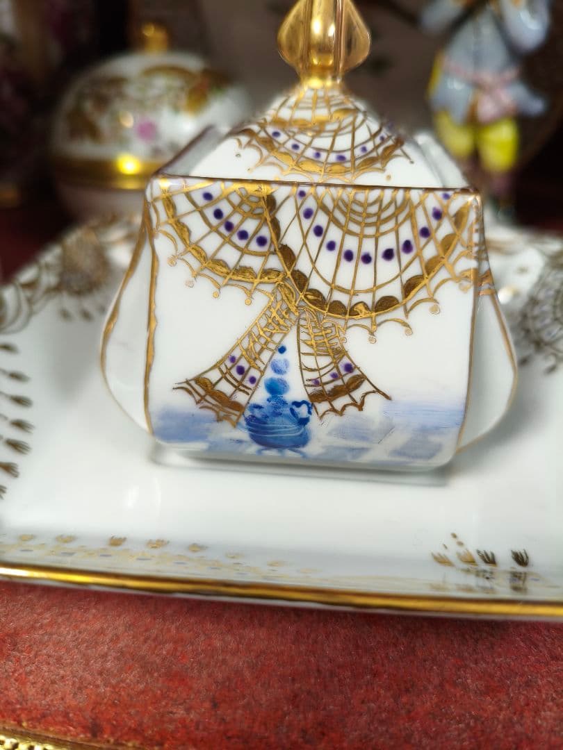 マイセンの千夜一夜模写香合