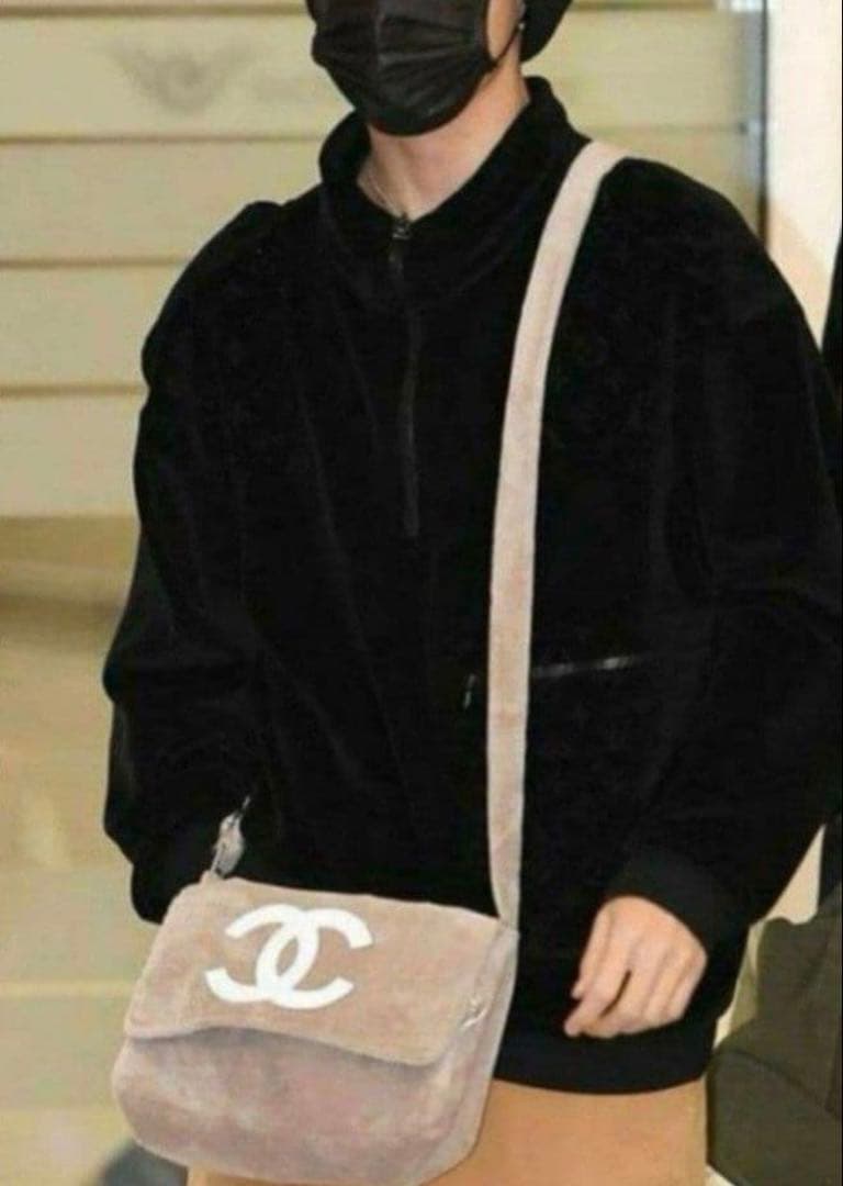 CHANEL ノベルティバッグ　BTS テテ