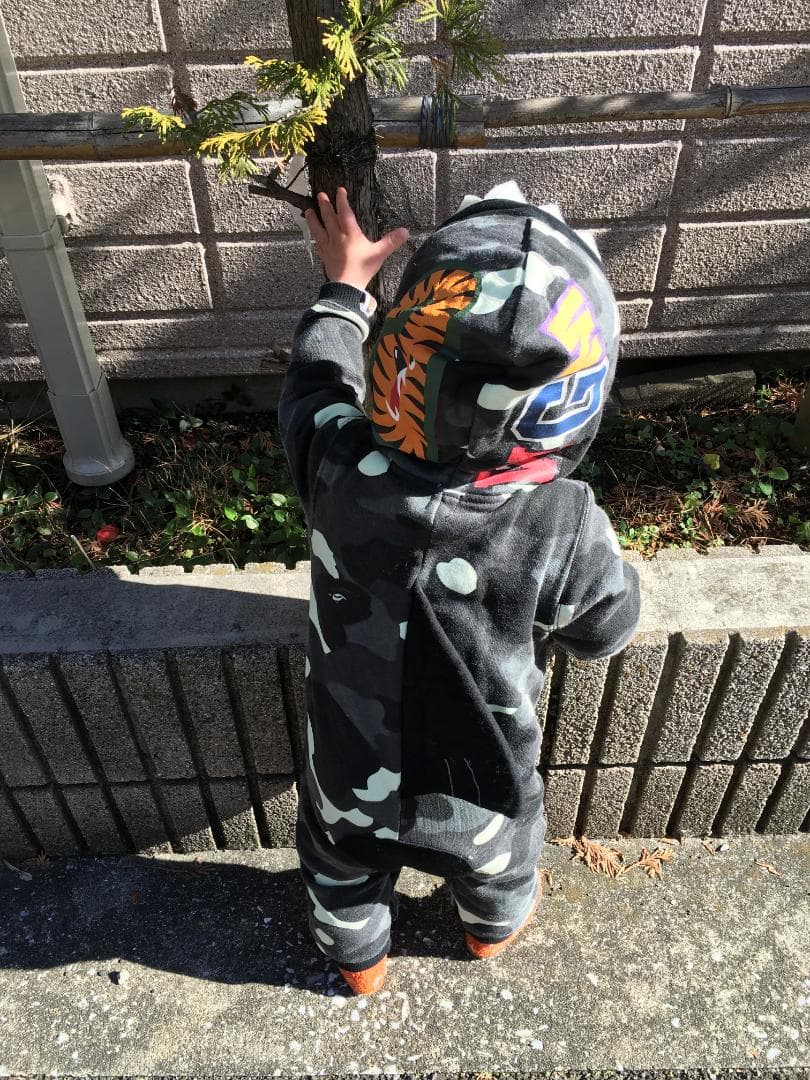 BAPE KIDS ロンパース シャーク 厚手 サイズ70