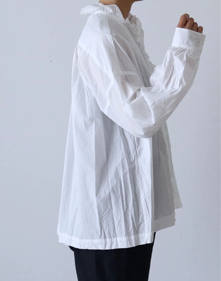 TOUJOURS レースピンタックラッフルシャツ