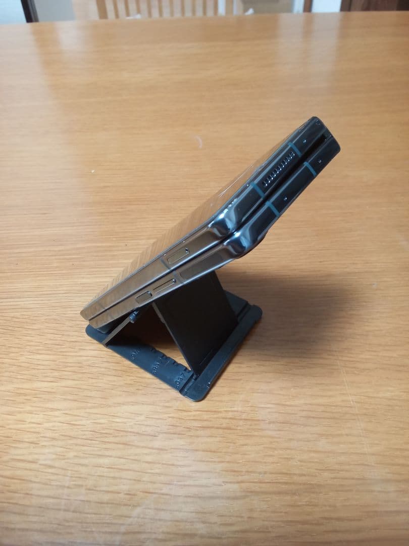 Samsung Galaxy Z Fold ４本体