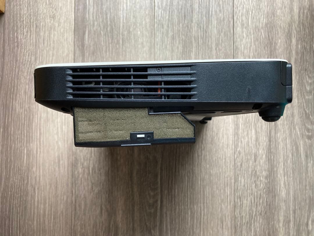 EPSON EB-1785W 映画鑑賞に最適！ スマホからワイヤレスで投写できる