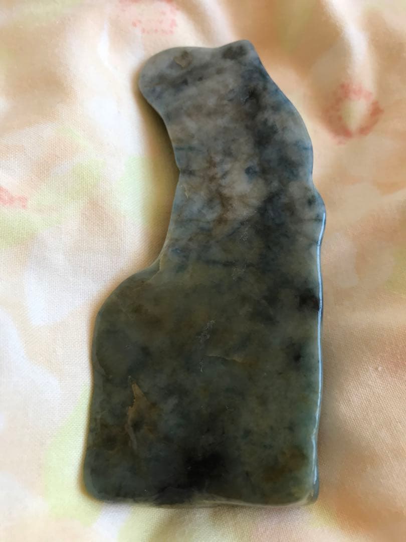 超希少糸魚川コン沢青翡翠タンブル216g