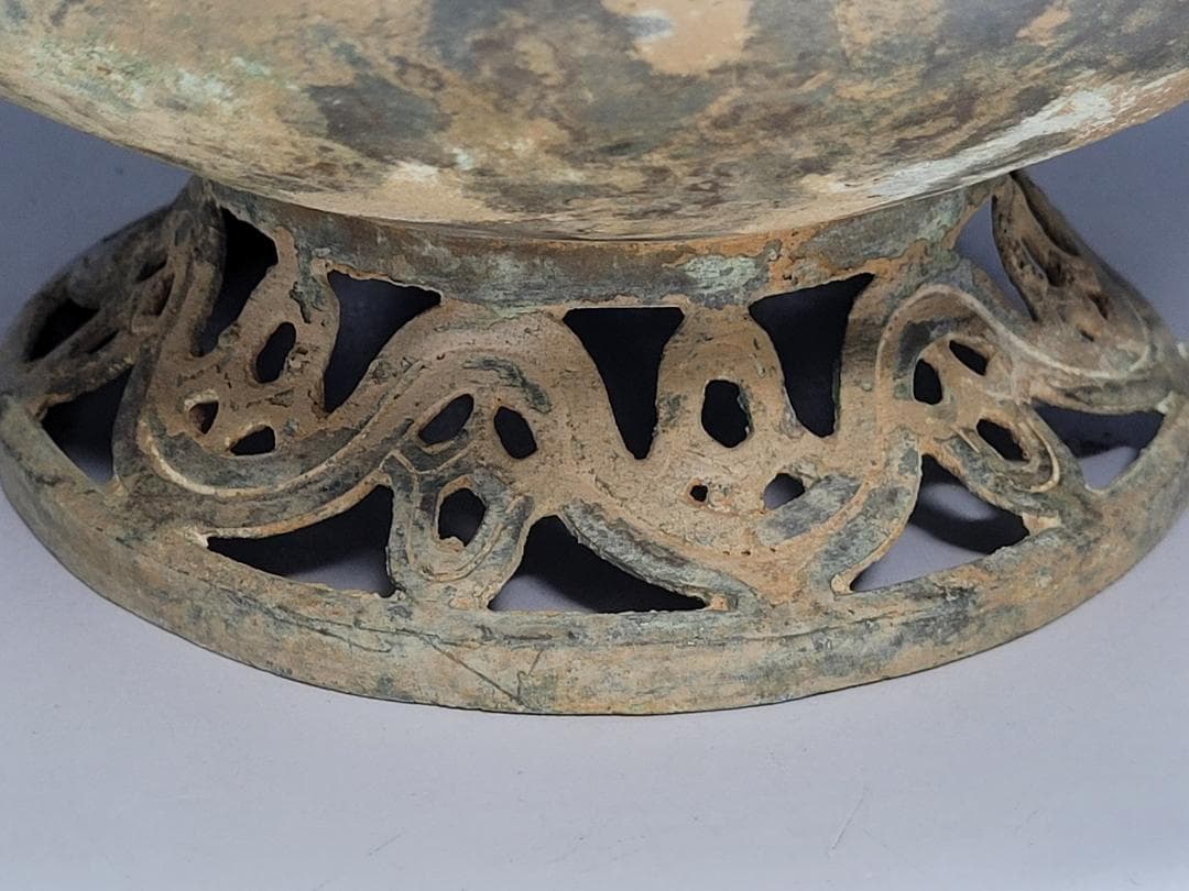 古青銅造 饕餮紋 神獣蓋、両耳装飾 香炉 唐宋時代 幅約36.3cm