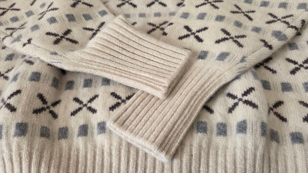 ナ*レ様 ヘリルHERILLカシミアジャカードセーター