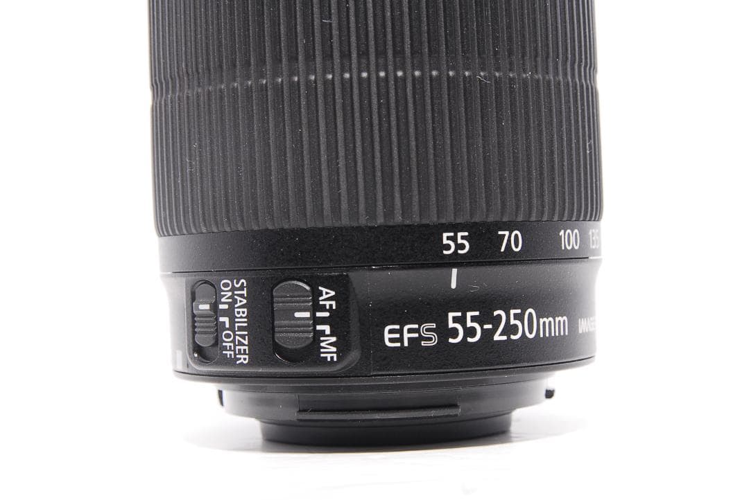 美品 望遠レンズ Canon EF-S 55-250mm IS STM
