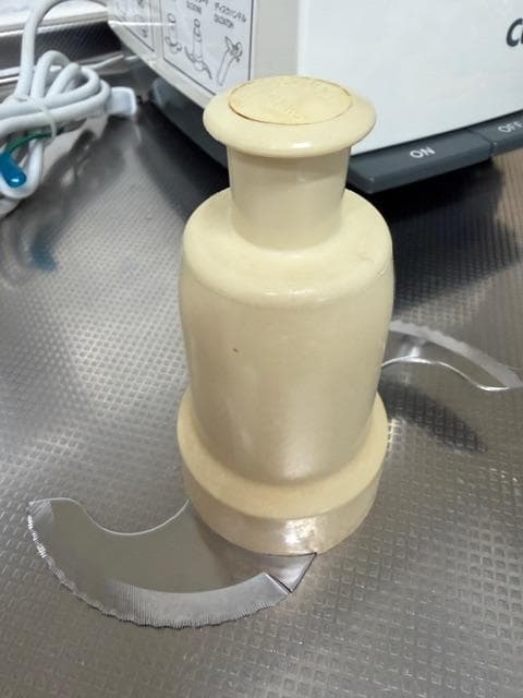 【中古】クイジナート フードプロセッサー DLC-N7J 3.0