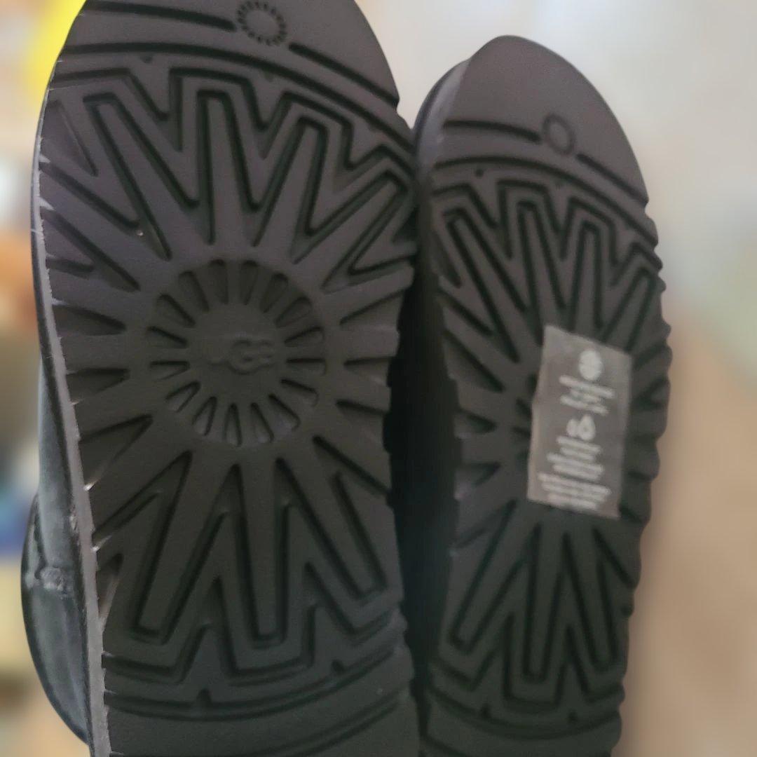 UGG ブラック ムートンブーツ ショートブーツ