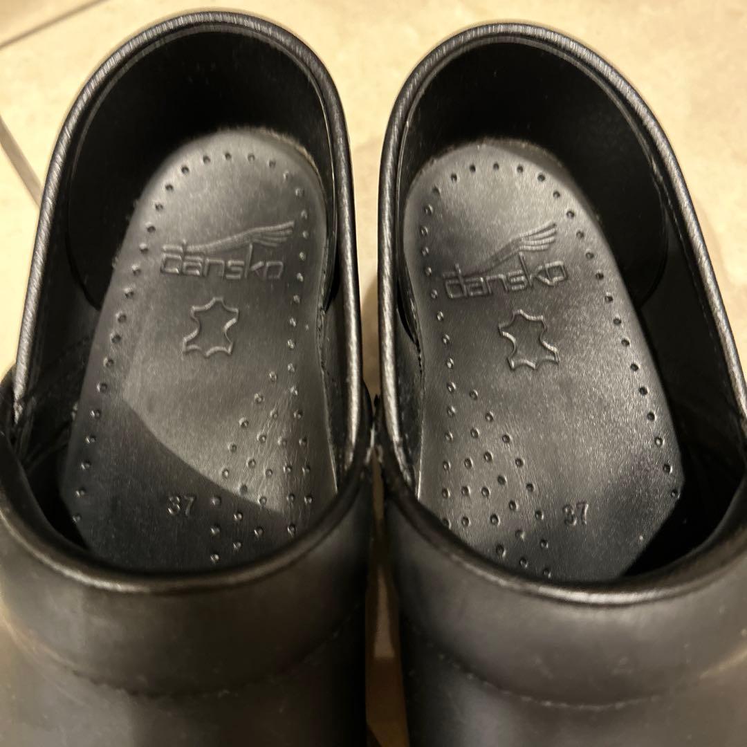 ダンスコ 37プロフェッショナル サボサンダル ブラック