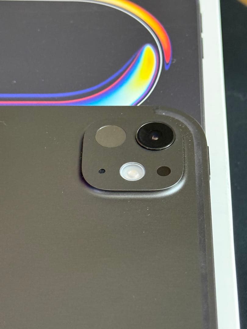 ほぼ新品　iPad Pro M5 13インチ 256GB Wi-Fiモデル