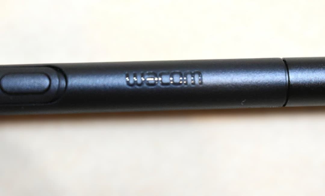 未使用　Wacom Movink 13