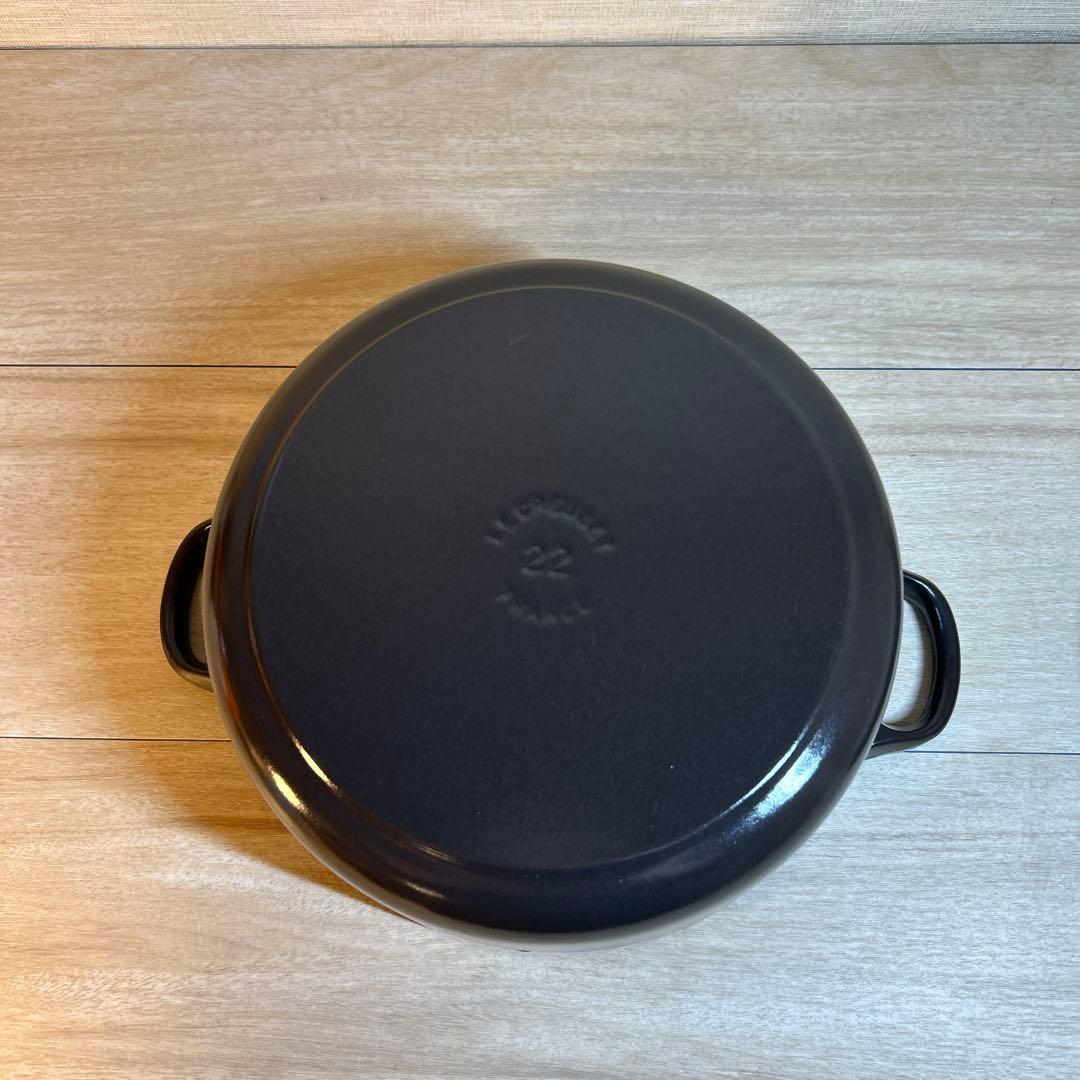 ルクルーゼ　ココットロンド　22cm 両手鍋　鍋