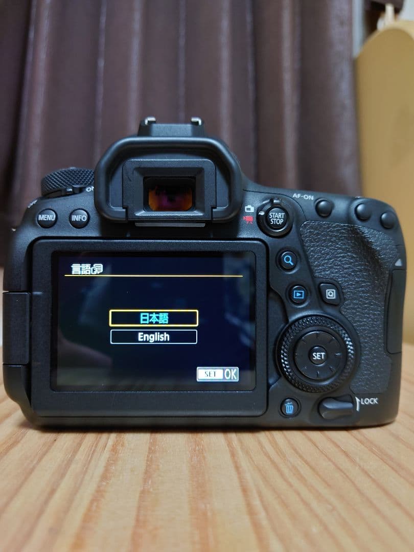 美品 Canon キャノン EOS 6D Mark II デジタル一眼レフカメラ