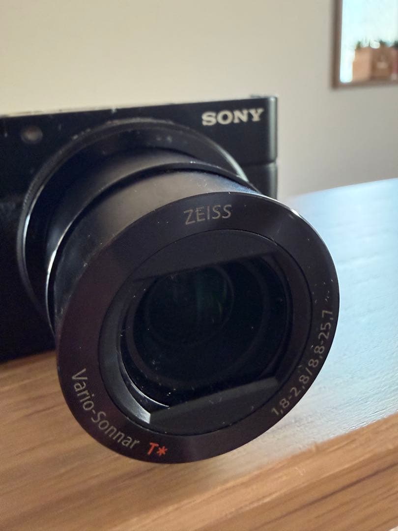 デジタルカメラ SONY Cyber-shot DSC-RX100M3