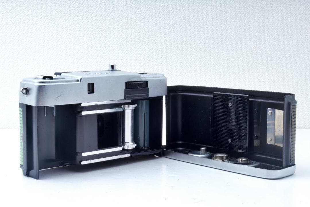 OLYMPUS　PEN-EES　ハーフサイズ　レトロカメラ　可愛い　コンパクト