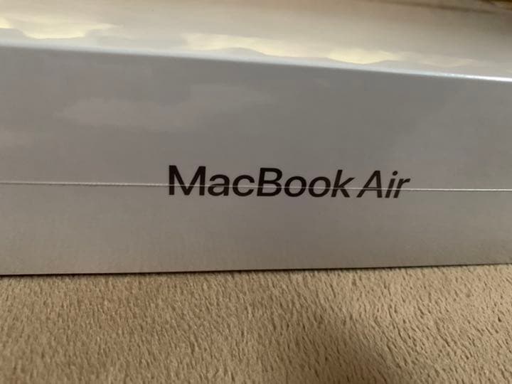 13インチ　MacBook Air i3 2020 未開封