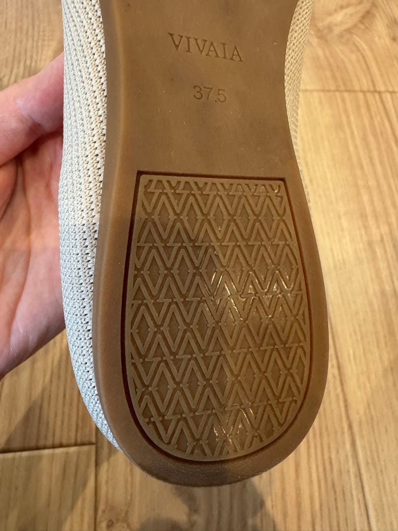 靴 VIVAIA