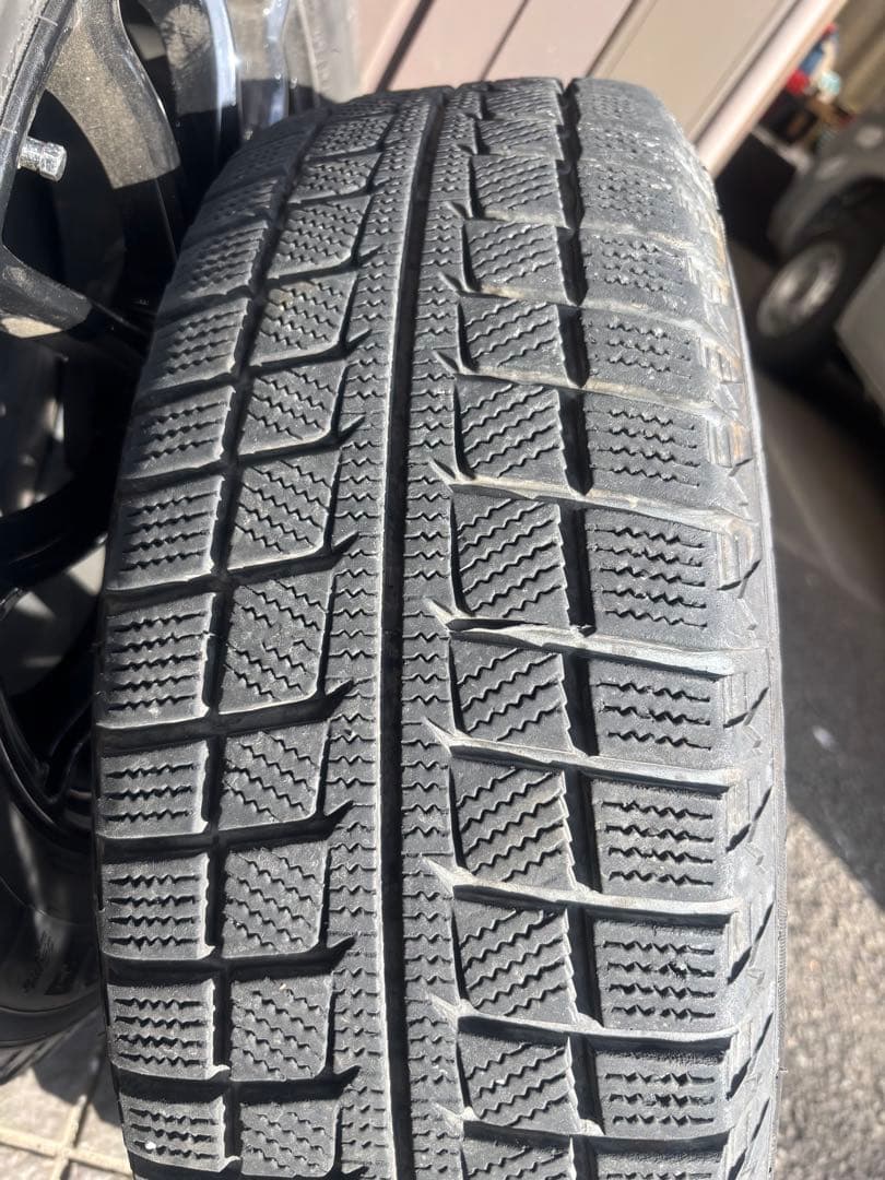スタッドレスタイヤ・ホイール4本セット195/65R15 ブラックホイール送料込
