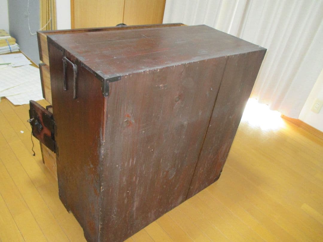 木製アンティーク箪笥