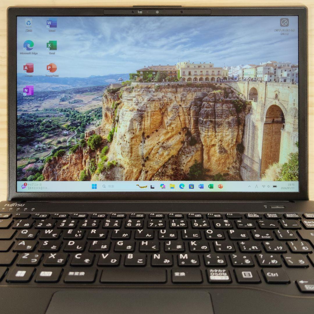 日本製 Fujitsu U9313 爆速 第13世代i5搭載 爆速 512GB