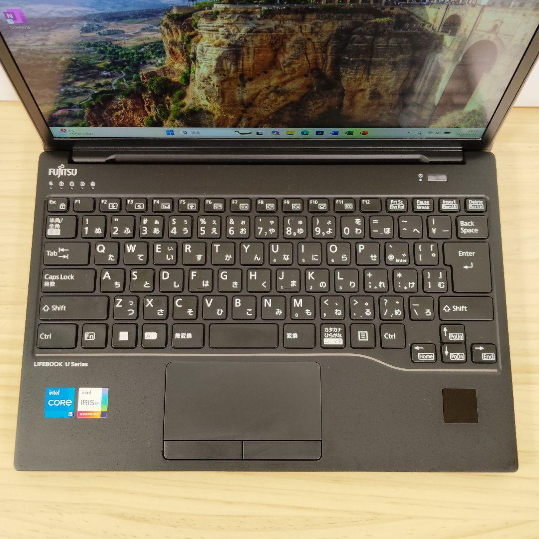 日本製 Fujitsu U9313 爆速 第13世代i5搭載 爆速 512GB