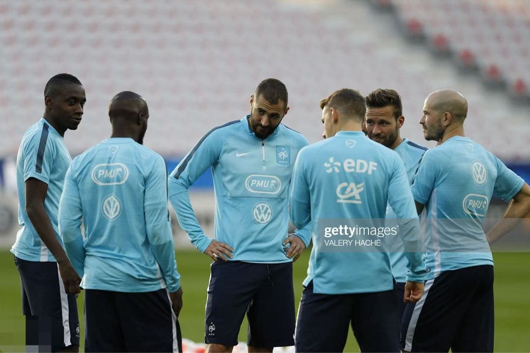 NIKE　サッカー　フランス代表カリム・ベンゼマ トレーニングトップ　ジャージ