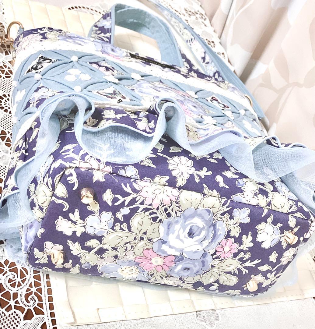 ゆみ❣️ カテドラルウィンドウ リバティ ローズエレン 手刺繍薔薇