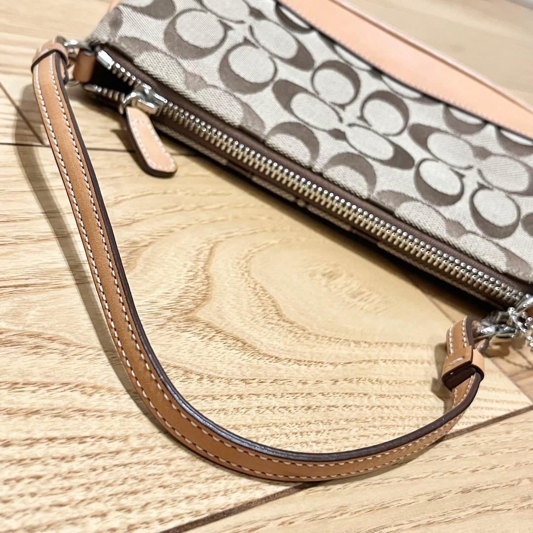 極美品　コーチ　6094 アクセサリーポーチ　シグネチャー　キャンバス