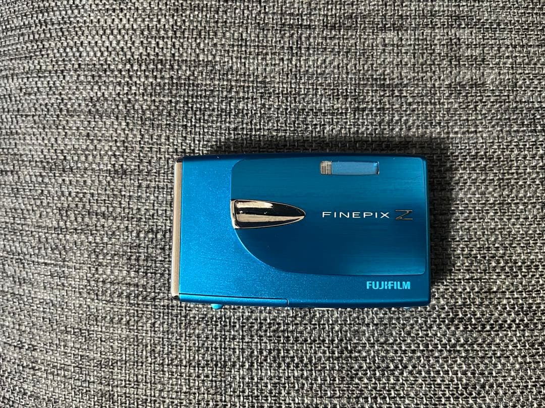 FINEPIX Z20FD青色 デジタルカメラ 本体と充電器 美品作動、充電OK