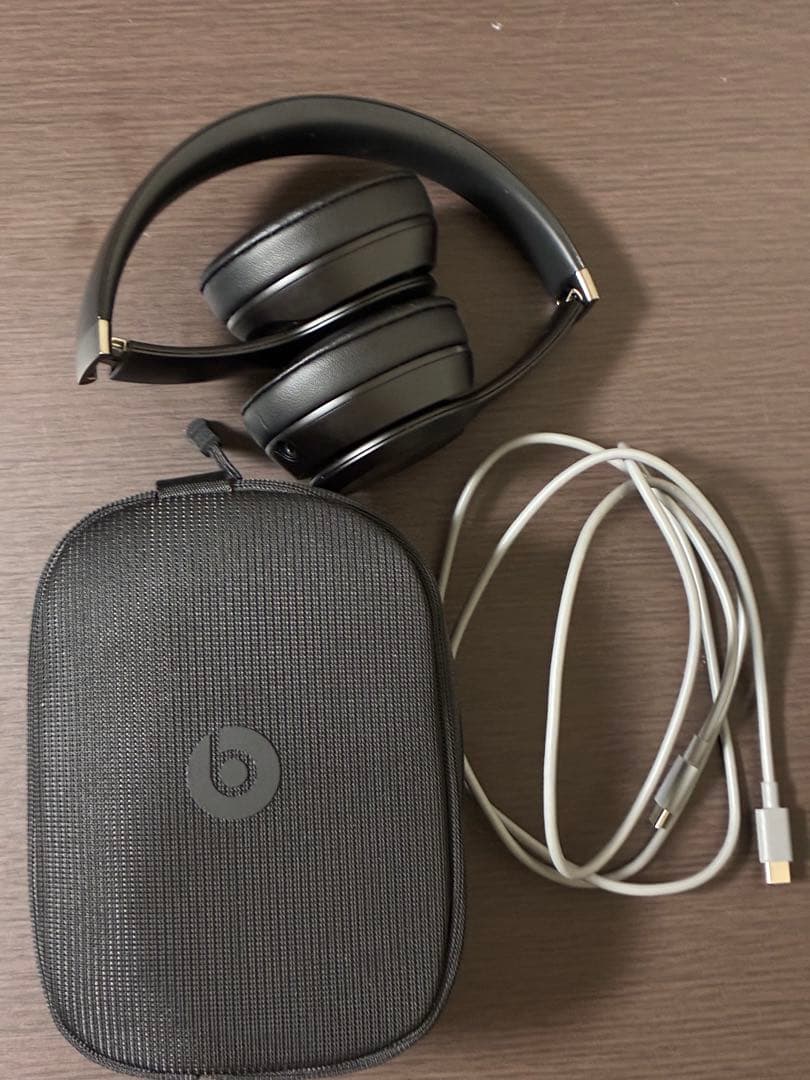 Beats Solo4 Wireless ブラック