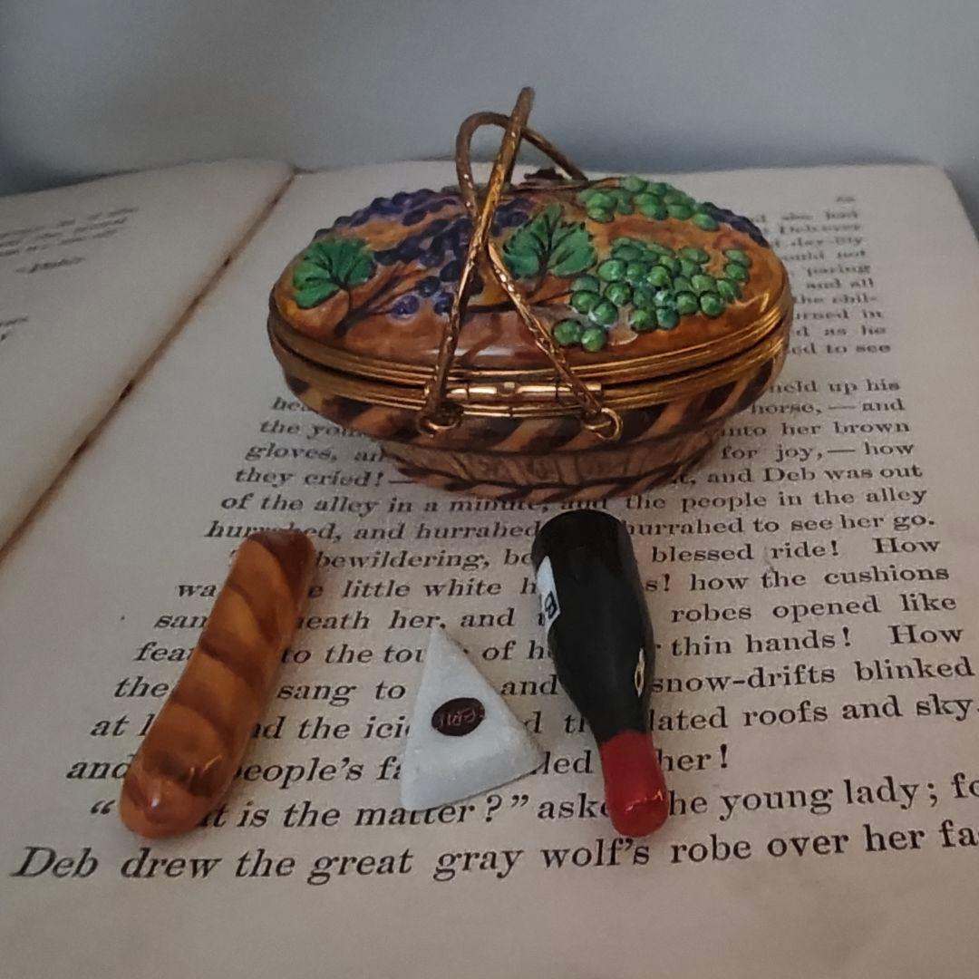 限定生産リモージュボックス　ぶどうがいっぱいのピクニックバスケット　フランス製