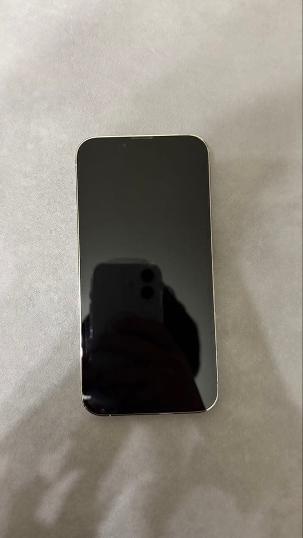 Apple iPhone13pro 256GBホワイト 本体 バッテリー100%