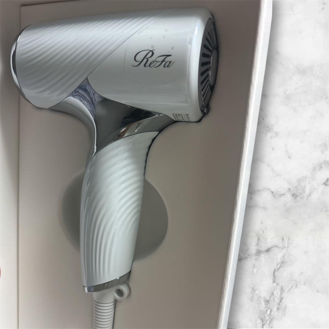 新品未使用リファビューテックドライヤーSE正規品RE-BX-02A 人気の白