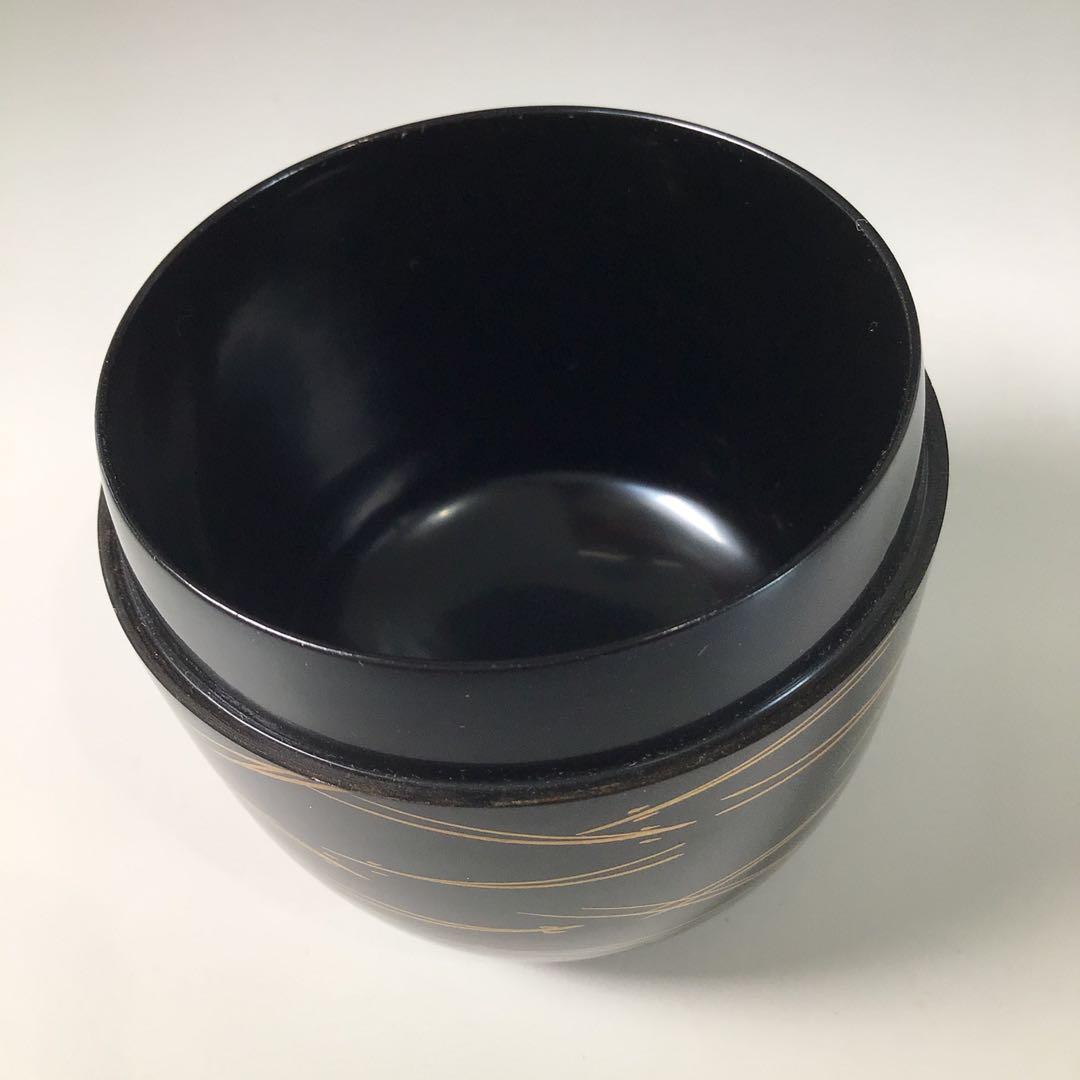 Ｒ８０４　棗　『順慶作』『黒漆塗』『松笠蒔絵』『中棗』　共箱　茶道具