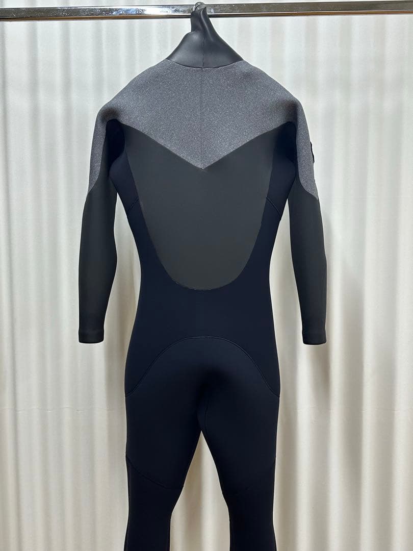 zuma　セミドライ　ロングチェストジップ　5/3mm ウェットスーツ