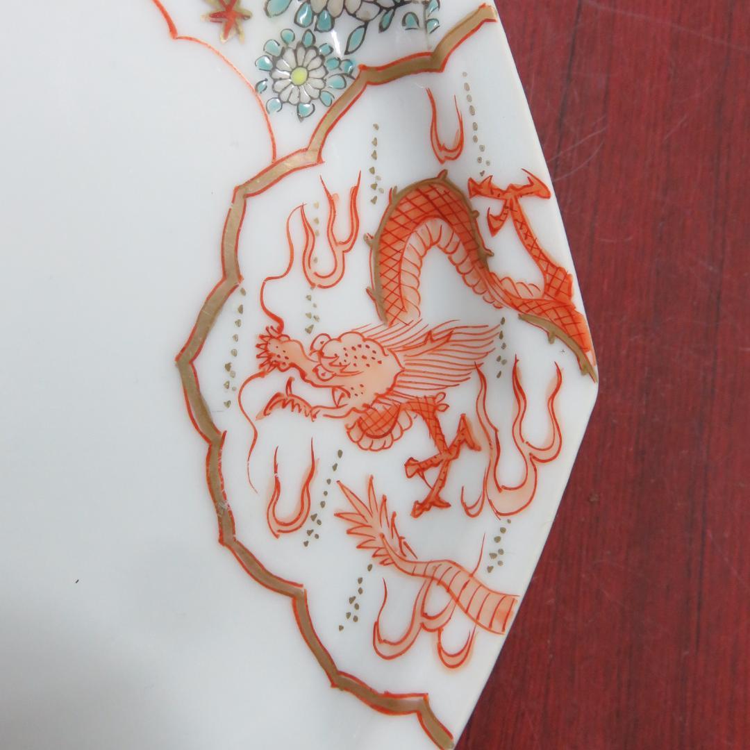 八角皿 4枚 龍 ドラゴン 竜 銘 菊 車輪 白磁器 古伊万里 明治